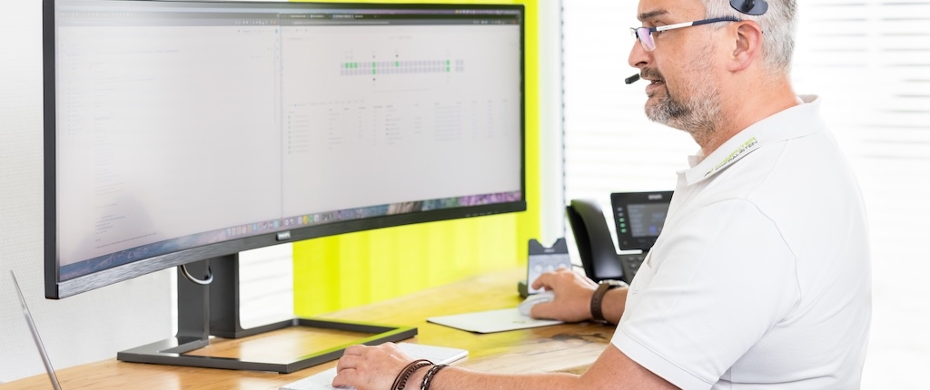 Wir bieten attraktive IT-Lösungen im Rahmen der Webentwicklung an, wie eine Flatrate zur Webseiten-Wartung Wir bieten attraktive IT-Lösungen im Rahmen der Webentwicklung an, wie eine Flatrate zur Webseiten-Wartung